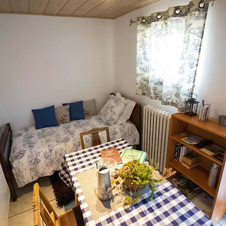 Du Mont Guest house
